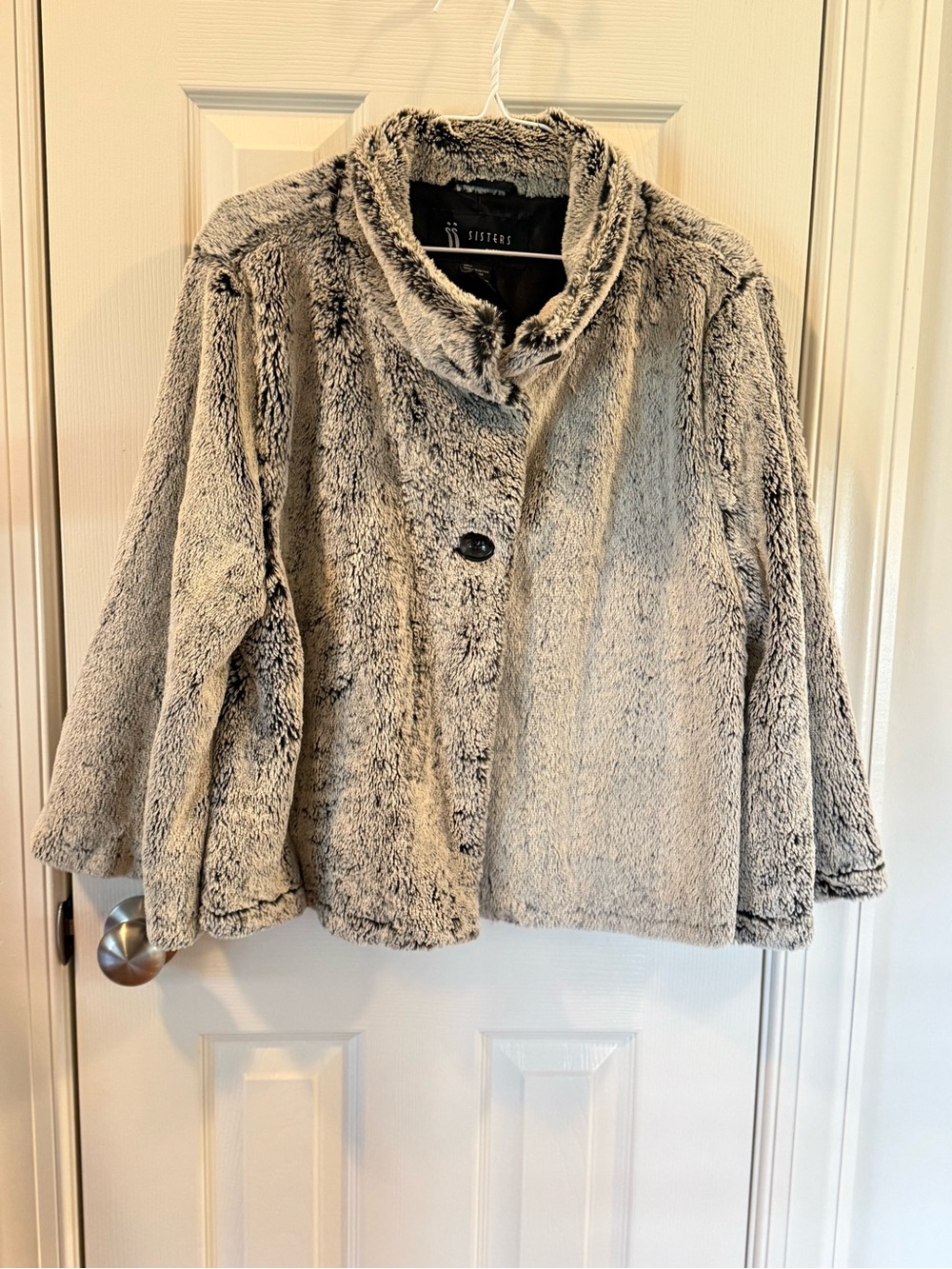 Sisters Outerwear Faux Fur Plush Jacket Coat Gray Black XL